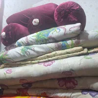 ۵ تا تشک پنبه ای یک  نفره و بالشت لوله ای|رختخواب، بالش، پتو|اهواز, کوی مهدیس|دیوار