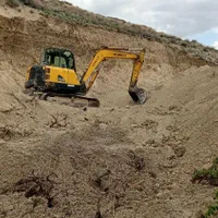 بیل مکانیکی زنجیری