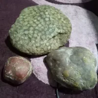 سنگهای قیمتی، فسیل و انواع عقیق