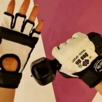 دستکش تکواندو در حد