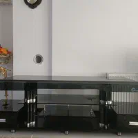 میز تلویزیون ال سی دی کاملا سالم در حد نو