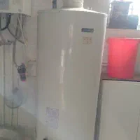 آبگرم کن ایستاده