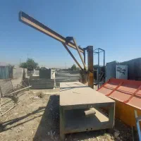 میز کار و جرثقیل اهرمی