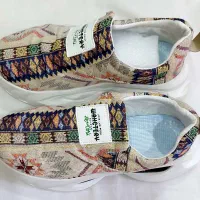 کفش اسپرت کتونی    پاییز را با کفشی جدید شروع کنید