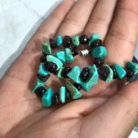 فیروز و سنگ گارنت