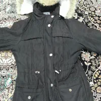 یک عددبارونی یک عددپالتوزنانه|لباس|چهارباغ, |دیوار