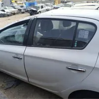هیوندای i20 وارداتی فول، مدل ۲۰۱۵ تک برگ سند|خودرو سواری و وانت|مشهد, هفده شهریور|دیوار