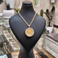 مدال ورساچه با زنجیر کارتیه بدون اجرت و مالیات|جواهرات|رشت, فلسطین|دیوار