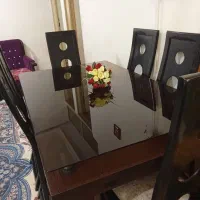 میز غذاخوری شش نفره