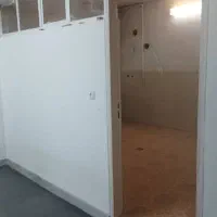 ساختمان ۶ واحدی نزدیک حرم وادارت|اجارهٔ دفتر کار، اتاق اداری، مطب|قم, باجک یک|دیوار