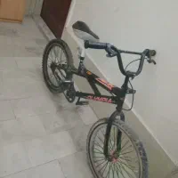 دوچرخه|دوچرخه، اسکیت، اسکوتر|رباطکریم, رباطکریم|دیوار