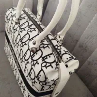 کیف زنونه شیک|کیف، کفش، کمربند|رشت, منظریه|دیوار