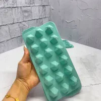 قالب یخ سیلیکونی و پلاستیکی و دربدار/هایپرکالا|ظروف نگهدارنده، پلاستیکی، یک‌بارمصرف|آباده, |دیوار