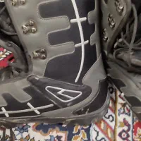 بوت اسکی رنگی امریکایی سایز ۴۴بین ۴۵|ورزشهای زمستانی|تهران, دزاشیب|دیوار