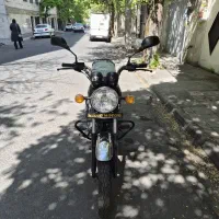 یک دستگاه موتورسیکلت