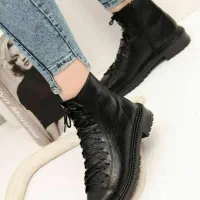 کفش سایز ۳۹