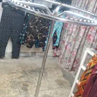 رگال لباس استیل چرخ‌دار محکم و سالم