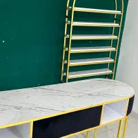 میز ناخون در حد نو دو ماه استفاده شده 6500تومان|آرایشگاه و سالن‌های زیبایی|ارومیه, |دیوار