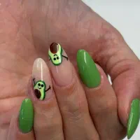 تخفیف ویژه کلیه خدمات ناخن ب مدت محدود|خدمات آرایشگری و زیبایی|صدرا-فارس, فاز ۱|دیوار