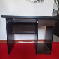 میز کامپیوتر  ام دی اف