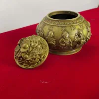 مجسمه برنز قندان دور انسان برنزی