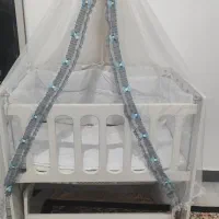 تخت کنار مادر.کاملا نو و بلا استفاده|تخت و سرویس خواب|هشتگرد, هشتگرد قدیم|دیوار