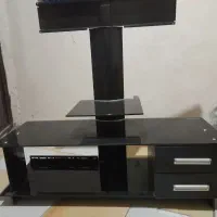 میز تلوزیون شیشه ای کارکرده تمیز