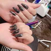 کاشت ناخن وکسصورت وبدن وتتووآموزش باقیمت استثنایی
