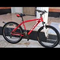 دوچرخه عالی سالم سالم دندهی دارای چراغ بوق