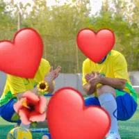 لباس ورزشی (کیت) فوتبال برزیلی، جنس اورجینال، 2دست|لباس|سنگر, |دیوار