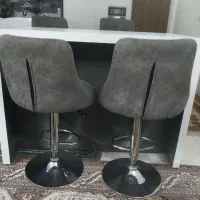 صندلی جک دار مناسب برای اُپن و میز جزیره آشپزخانه