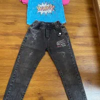 تی شرت و شلوار بچه گانه در حدنو ۶-۷ ساله