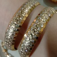 سرویس طلا و النگو و گوشواره و انگشتر