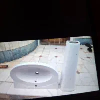 روشویی بزرگ   ۶۰در۴۳ معاوضه با دوتا کوچک دارم