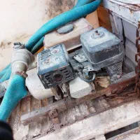 تانکر2000لیتری پشت نیسانی موتورآب وشیلنگ و کامل