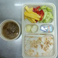 تهیه غذا و پذیرش سفارشها