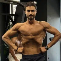 تمرینات فیتنس شروع شد