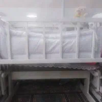 تخت نوزاد گهواره ای