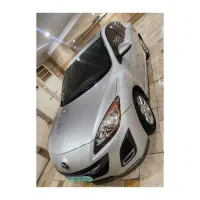 مزدا نیو ۳ ، مدل ۹۰ نقره‌ای متالیک