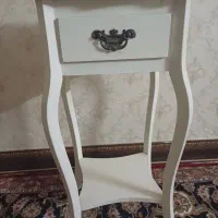 میز تلفن چوبی سفید زیر قیمت ۷۵۰ تومان