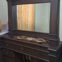 تخت، میز آرایش، دو عدد پاتختی