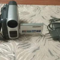 دوربین عکاسی وفیلم برداری معاوضه هم میکنم