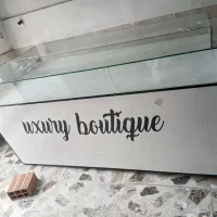 دکور لوازم ارایشی لباس