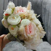 دسته گل عروس|گل مصنوعی|قم, دروازه چوبی|دیوار
