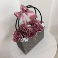 باکس گل ، فلاور بگ ، گل روبانی ، روز زن|گل مصنوعی|کرمانشاه, |دیوار