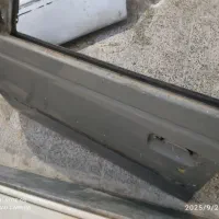 درب پژو سه عدد سفید و نقره ای و خاکستری|قطعات یدکی و لوازم جانبی|اصفهان, ناصرخسرو|دیوار