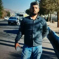 کسی صاحب عکسومیشناسه|فعالیت داوطلبانه|سراب, |دیوار