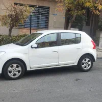 رنو ساندرو اتوماتیک ۹۵ خونگی بیرنگ درحدصفر