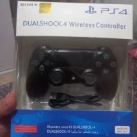 دسته بازی پلی استیشن ۴ اماراتی