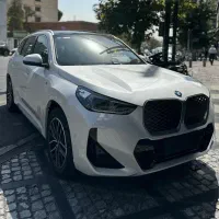 بی ام ix1 مدل ۲۰۲۵